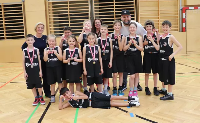 Die "Lions Leibnitz" gingen gegen die Scorpions Gratkorn in Führung, unterlagen aber den "Queens und Kings" und "Dunkers". | Foto: Edith Ertl