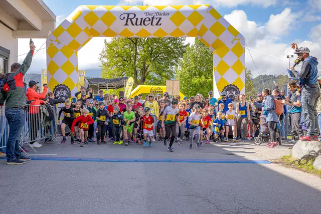An die 1.000 Laufbegeisterte waren heuer am Start - und jährlich werden es mehr! | Foto: Paul Weber
