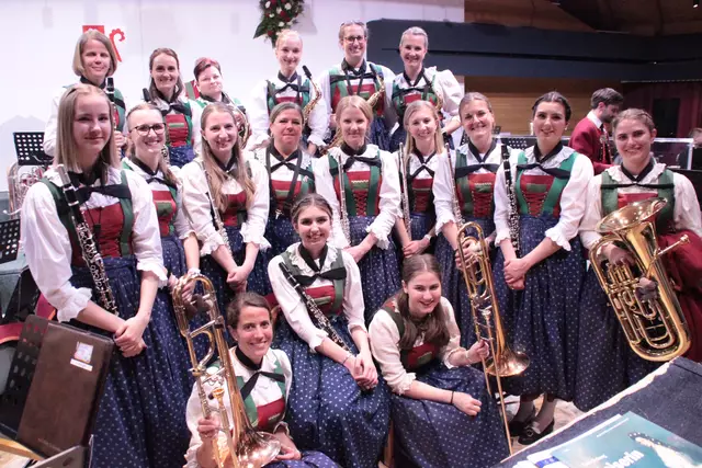 Ohne die großer Gruppe der Musikdamen geht in der Musikkapelle Kematen nichts mehr.