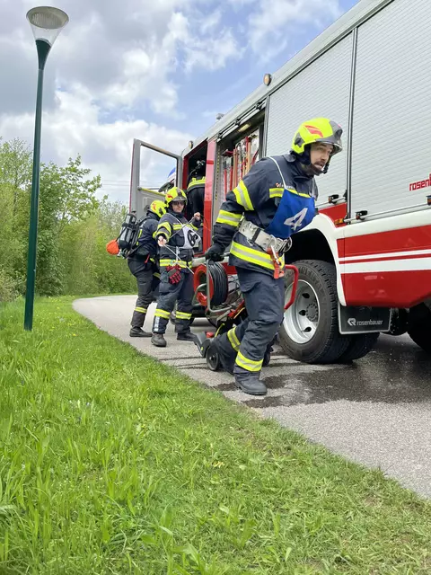 Die Floriani der Freiwilligen Feuerwehr konnten nach intensiver Vorbereitung ihr Wissen und Können erfolgreich unter Beweis stellen. | Foto: FFW Fischlham