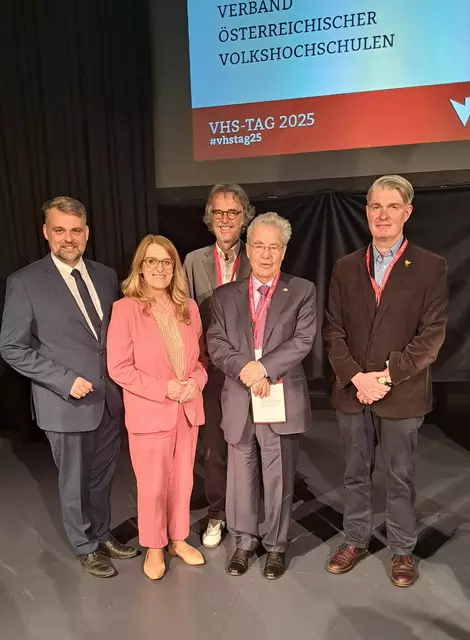 Bürgermeister Lukas Michlmayr, Staatssekretärin Ulrike Königsberger-Ludwig, VÖV-Vorsitzender Gerwin Müller, VÖV-Präsident Heinz Fischer, VÖV-Generalsekretär John Evers | Foto: Michlmayr