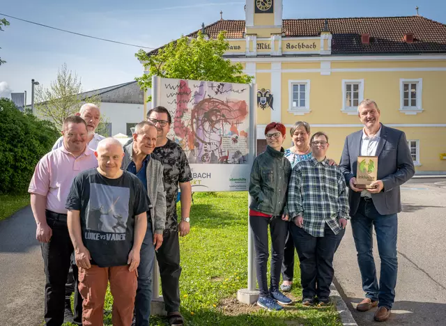 Bernhard Koppler, Herbert Manker, Andreas Lappi, Andreas Schiefer, Hannes Scharnreitner, Helena Hubegger, Lebenshilfe Niederösterreich Präsidentin Fritzi Pospischil, Gregor Wimmer, Bürgermeister Martin Schlögelhofer | Foto: Lebenshilfe Niederösterreich