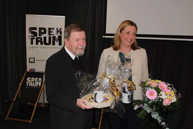 Nora Tödtling-Musenbichler, Direktorin der Caritas Steiermark mit Erich Linhardt, Generalvikar der Diözese Graz-Seckau  | Foto: Helga Gößwellner