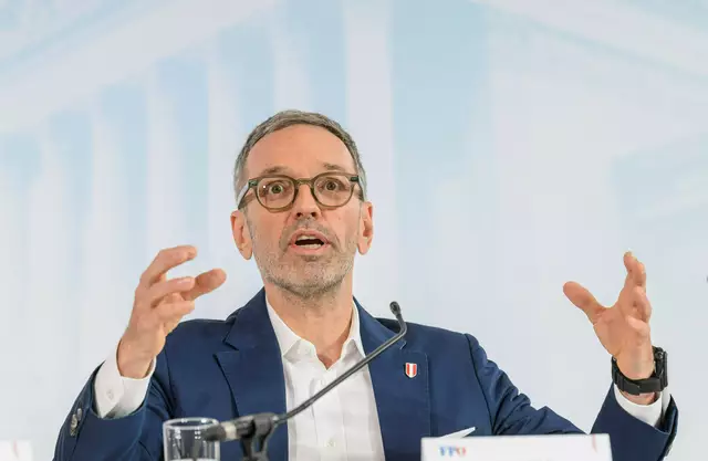 Kickl erkannte einen "Denkzettel" für Bürgermeister Michael Ludwig und will den freiheitlichen Erfolg demütig entgegennehmen. | Foto:  Martin Juen / SEPA.Media / picturedesk.com 