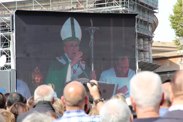 Anifer Pilger Reise 2013 nach Assisi und Rom mit Messe zelebriert am Petersplatz von Papst Franziskus !
