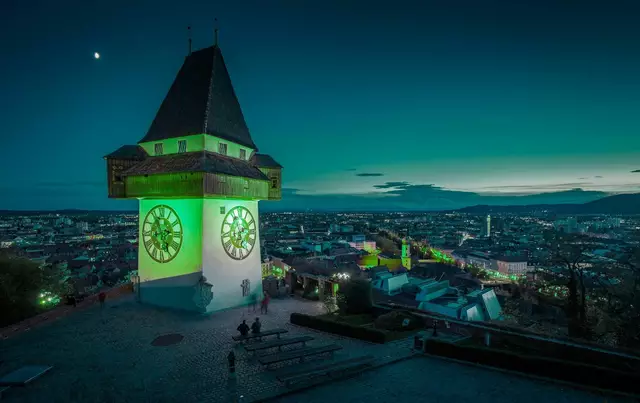 Der Grazer Uhrturm wird am 5. Mai grün erstrahlen und so ein sichtbares Zeichen für Inklusion setzen. | Foto: Lebenshilfe Steiermark