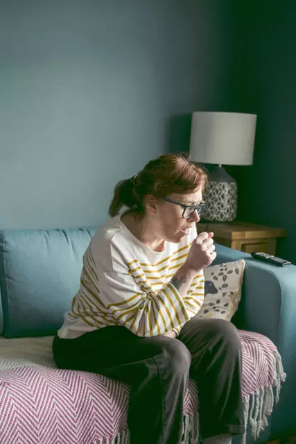 Husten kann ein Anzeichen einer ernsten Erkrankung sein. | Foto: Unsplash