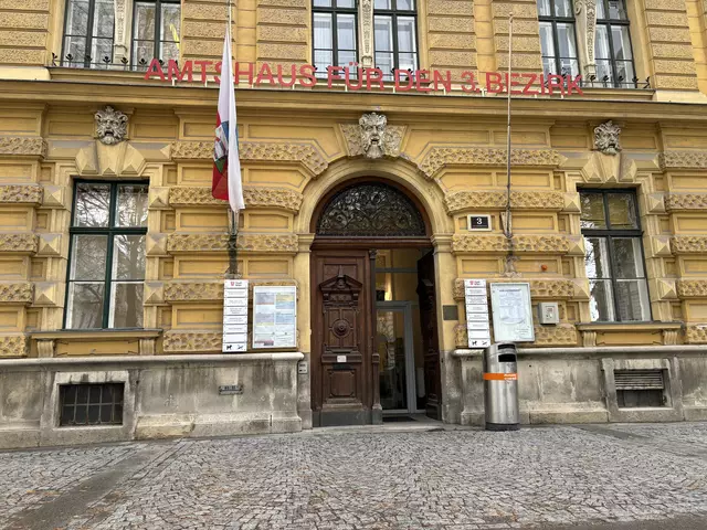 Die Bezirkspolitik reagiert gemischt auf die Wahlergebnisse im Bezirk.  | Foto: Luca Arztmann/MeinBezirk
