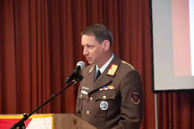 Bezirks-Kommandant Andreas Schroll bilanzierte ein arbeitsreiches Jahr.  | Foto: Thomas Mair jun.