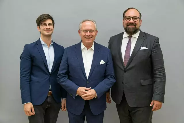 Büroleiter und Sveraks Stellvertreter Lorenz Mayer (r.) mit Landesparteiobmann Karl Mahrer und Landesgeschäftsführer Peter Sverak vor einiger Zeit. | Foto: Rainer G. Eckharter/Wiener Volkspartei