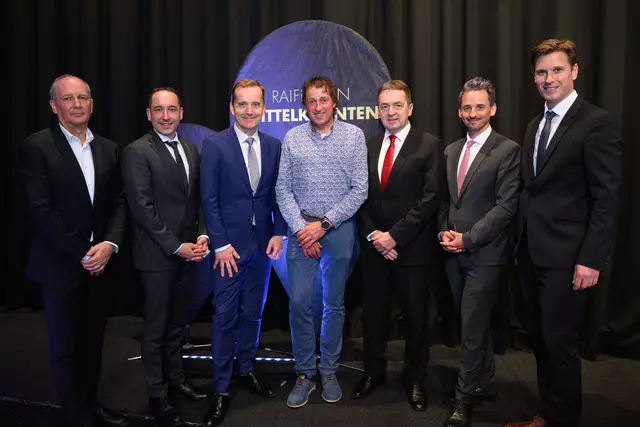 Aufsichtsrats-Vorsitzender Gerhard Kampitsch, Vorstand Roland Krall, RLB-Vorstandssprecher Manfred Wilhelmer, Referent Hans Wenzl, Vorstand Franz Maier, Vorstand Daniel Gradenegger, Vorstand Nikolaus Primessnig (v.l.n.r.) | Foto: Raiffeisen Mittelkärnten