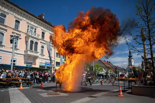 Am 3. Mai laden die Leibnitzer Feuerwehren zum "Tag der Feuerwehren" auf den Sparkassenplatz ein. | Foto: Stadtfeuerwehr