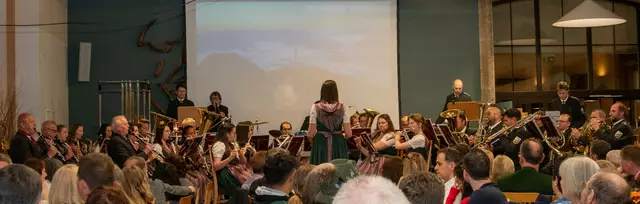 Die Ortsmusikkapelle Obertraun beim Frühlingskonzert 2025. | Foto: Claudia Stadler
