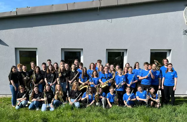 Das Jugendblasorchester St. Nikolai im Sausal und das Jugendblasorchester St. Andrä/Wettmannstätten luden gemeinsam zum schwungvollen Konzert. | Foto: Schlager