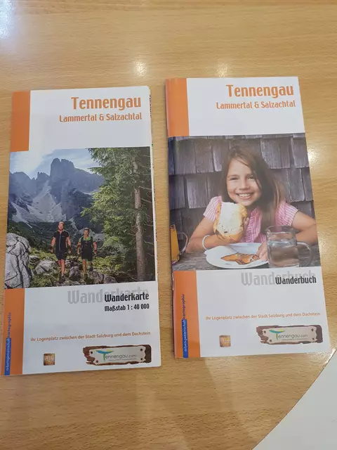 Tennengauer Wanderbuch und Karte: Der perfekte Geschenketipp für Mütter die ihre Freizeit gerne in der Natur verbringen! | Foto: TVB Kuchl