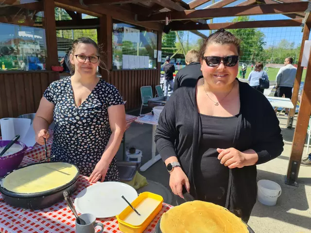 Melanie Köner und Karina Hölt | Foto: Cornelia Strobl