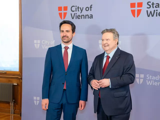 Die Chefverhandler ihrer Parteien: Christoph Wiederkehr (l., Neos) und Michael Ludwig (SPÖ). | Foto: Valentina Marinelić/MeinBezirk