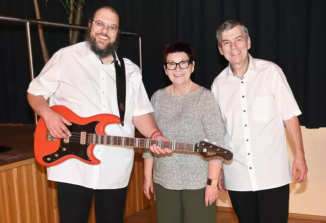 Von links: Roman Pertl, Obfrau Hilde Pfalzer und Alfred Pertl | Foto: Gabriela Zechmeister