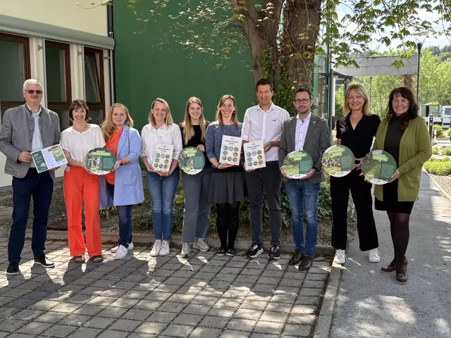 Das Team aus Experten und Projektentwicklern legte den Startschuss im Sinne der Biodiversität  | Foto: MeinBezirk