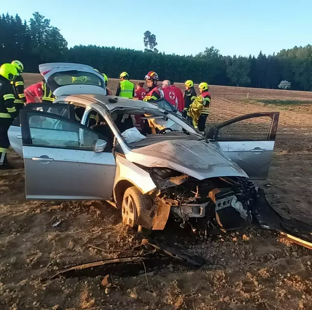 Die genaue Unfallursache ist derzeit noch Gegenstand von Ermittlungen. | Foto: Bfkdo Amstetten / FF Pinnersdorf