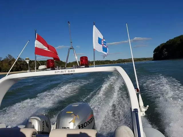Der Samariterbund kümmert sich mit seiner Wasserrettung in Notfällen. (Symbolfoto) | Foto: Wasserrettung krems