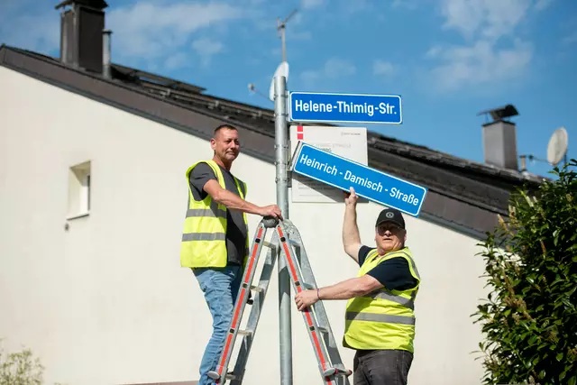 Die Straßenschilder wurden durch das Amt für Vermessung und Geoinformation ausgetauscht und mit entsprechenden Hinweistafeln versehen. | Foto: Stadt Salzburg/Rocio Escabosa