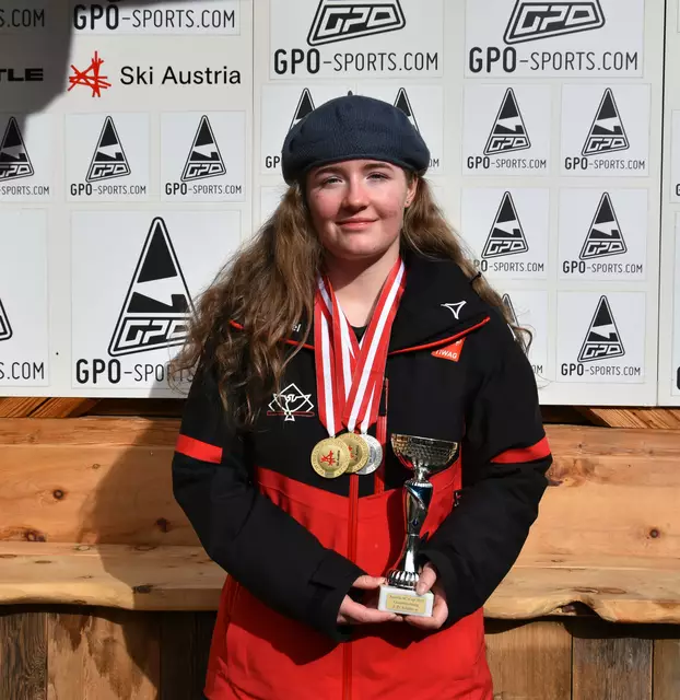 Zweimal österreichische Schülermeisterin: Elinor De Carli aus Axams (ESV Innsbruck). | Foto: Ski Austria/Steiner