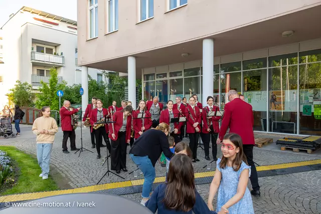 Platzkonzert vor dem Rathaus. | Foto: www.cine-motion.at / Ivanek