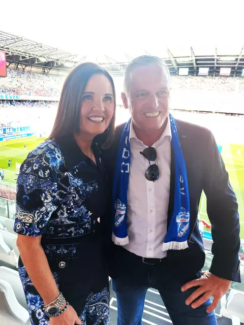 TSV Hartberg-Clubpräsidentin Brigitte Annerl und Landeshauptmann Mario Kunasek waren sich vor Cup-Ankick einig. "Heute sind alle Steirer für den TSV".  | Foto: Peter Tiefling/KK