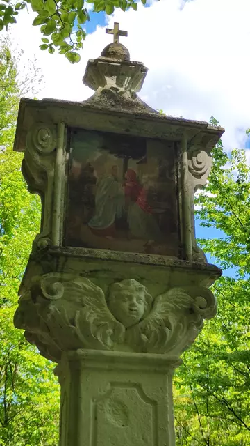 detailreich sind die Säulen verziert... | Foto: I.Wozonig