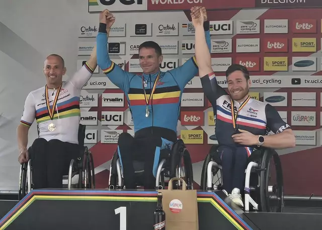 Thomas Frühwirth mit Sieger Jonas van de Steene und dem Drittplatzierten Josef Fritsch (v. l.)  | Foto: Frühwirth 