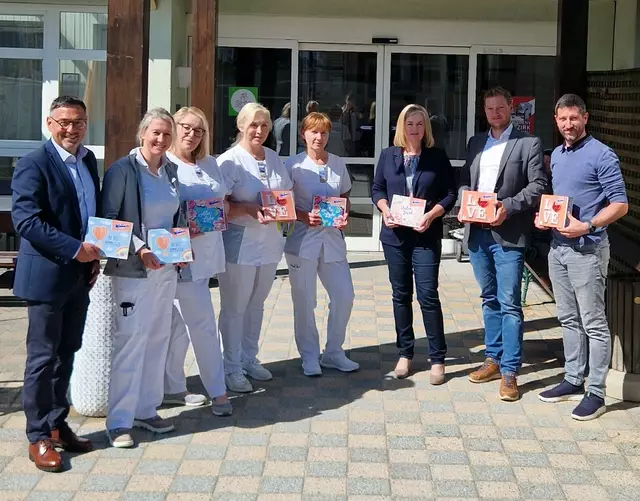 Die ÖAAB Bezirksleitung bedankt sich stellvertretend bei den Mitarbeiterinnen des SHV Heims in Altheim. | Foto: ÖAAB Bezirk Braunau