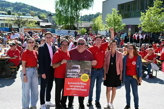 Am Bild von links Viktoria Reisinger, Alexander Leutgeb, Erich Wahl, Roman Wurzer, Harald Spiegl, Sabine Schatz, Sylvia Breselmayr. | Foto: Manfred Astleitner