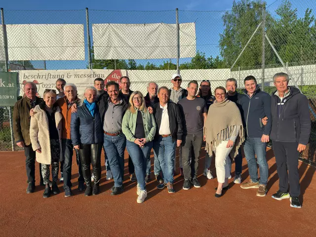 Die Gruppe nach der Wahl. | Foto: Donaukultur/ UTCK