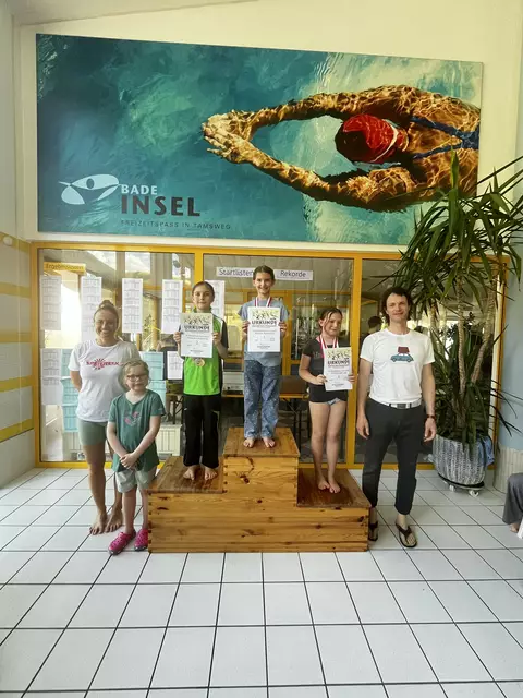 Sieger und tolle Zeiten 25m Rücken Kinder I weiblich | Foto: Horst Seifter