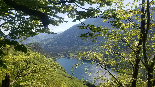 Blick vom hinteren Signalkogel zum vorderen Langbathsee