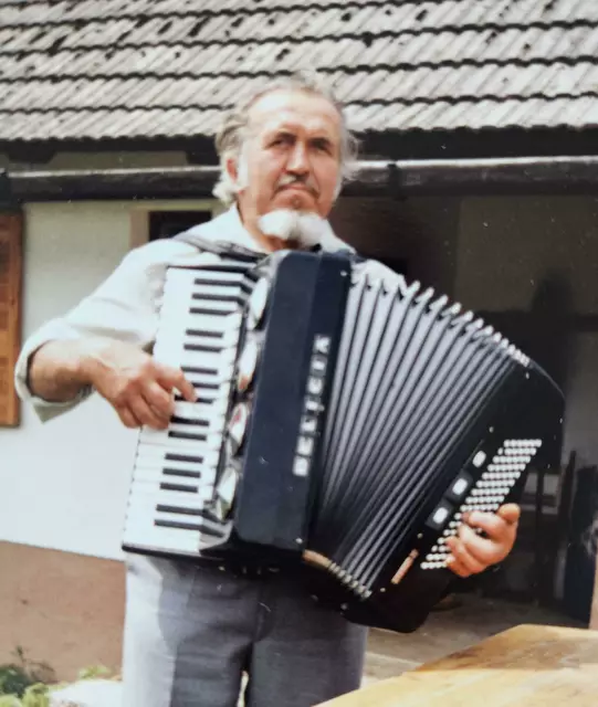 Handwerkliches und künstlerisches Multitalent: Alois Walchshofer (1925 bis 1996). | Foto: Manfred Walchshofer