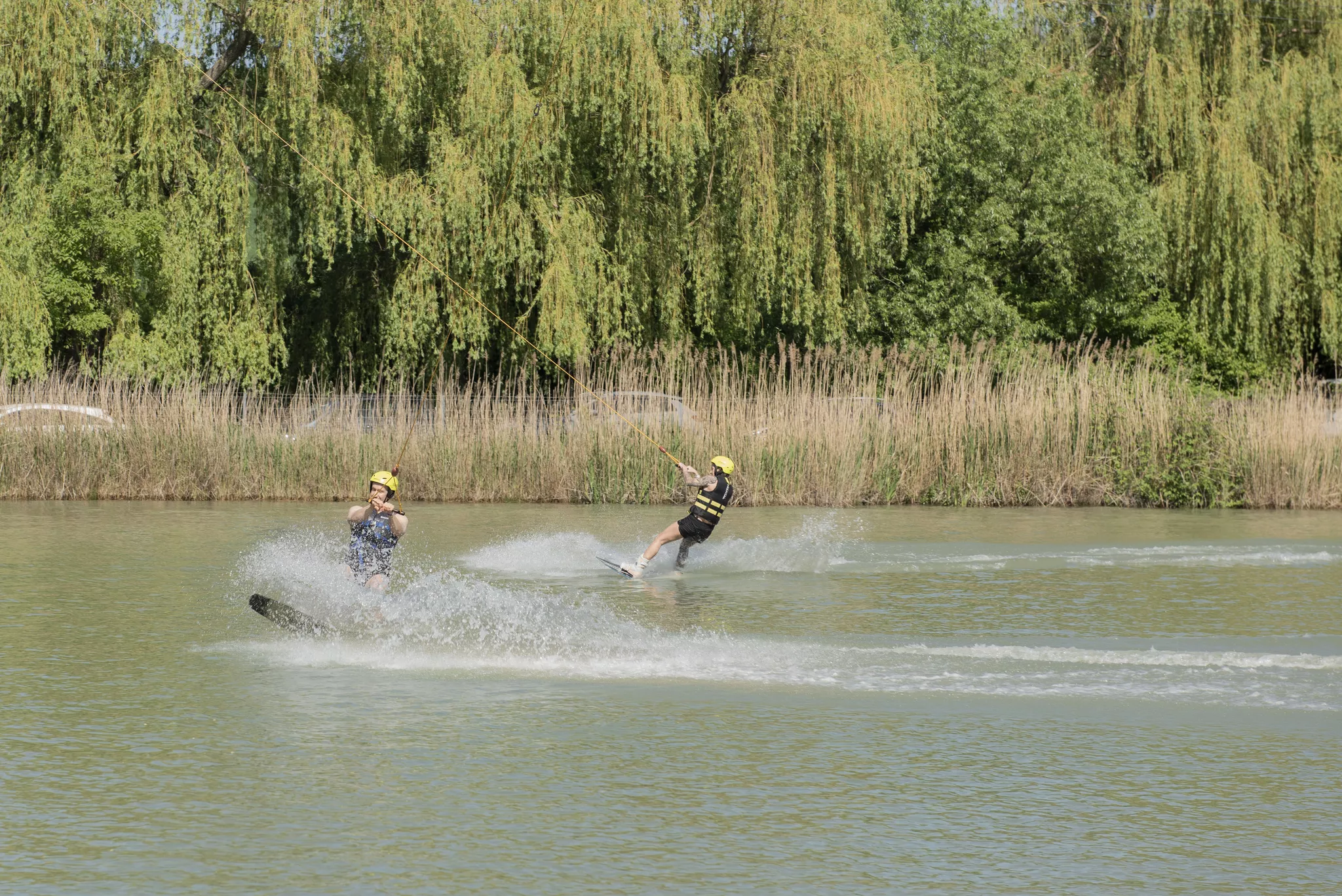 Sommerauftakt: Party, Sonne und Wassersport beim Surf Opening 2025 ...