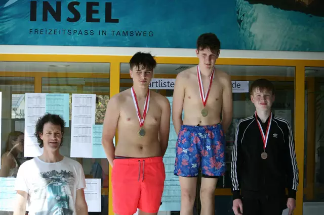 50m Rücken Schüler II männlich - Topzeiten von Nico Schmid und Jakob Mandl | Foto: Horst Seifter