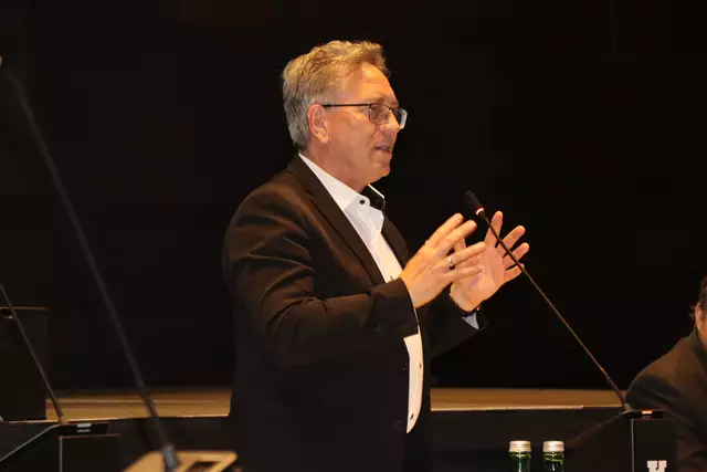 "Wir würden dieses Geld ja wieder für den Hechtsee und für die Bürger, die den Hechtsee nutzen, einsetzen", argumentierte Bürgermeister Martin Krumschnabel. | Foto: Nimpf