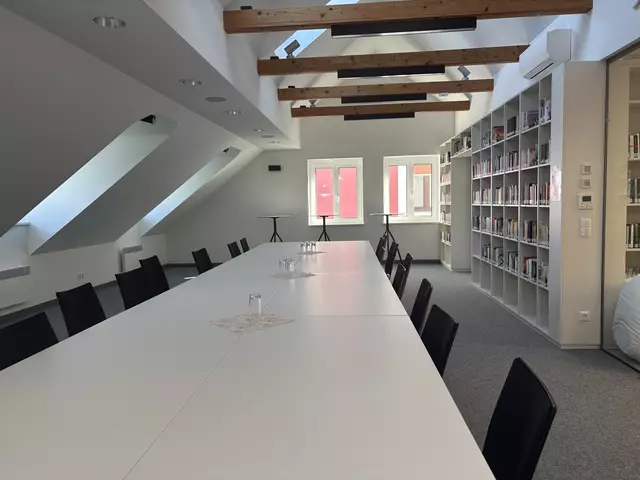 Im Obergeschoß ist der neue Gemeindesaal untergebracht, der auch für diverse öffentliche Veranstaltungen genutzt werden kann.  | Foto: Elisabeth Kloiber