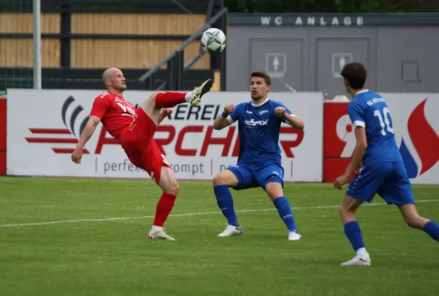 Der SC Imst mit Benjamin Kraft hatte gegen den SC Röthis jederzeit die Ballhoheit. | Foto: Peter Leitner
