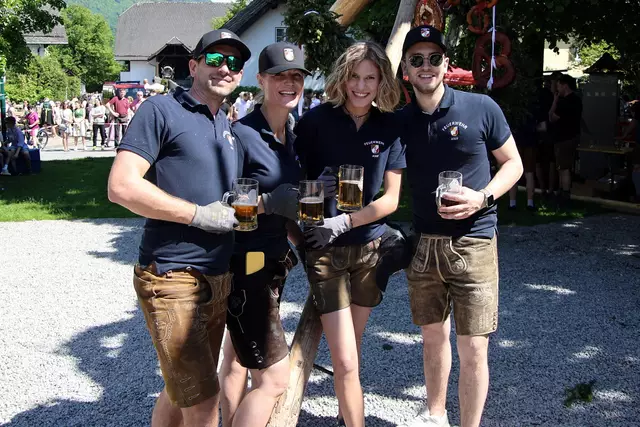 Maibaumaufstellen der Feuerwehr Anif | Foto: HKroBild
