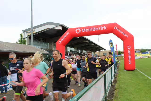 Start des Laufes um 13 Uhr. | Foto: Meinbezirk Perg/Köck