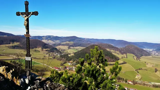 ... und wünsche viel Vergnügen mit dem weitreichenden Panoramablick ... | Foto: © Silvia Plischek