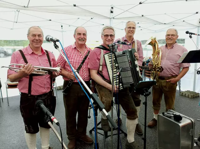 Bauhof-Eröffnung in Dimbach am 4. Mai 2025.  Yspertaler Oberkrainer.  | Foto: Manfred Fester
