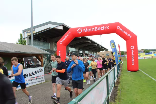 Start des Laufes um 13 Uhr. | Foto: Meinbezirk Perg/Köck