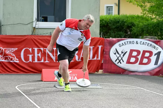 Mit einer Weite von 140 Metern setzte sich Markus Bischof gegen alle Gegner klar durch. | Foto: BÖE/Herbert Pendl