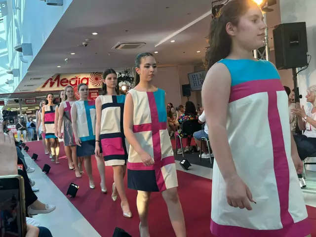 Modenschau der Höheren Lehranstalt für Mode (HLM Krems) im Alex | Foto: sg