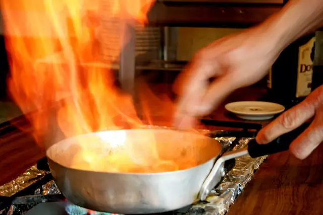 Eine 28-jährige Völkermarkterin war während des Kochens eingeschlafen. (Symbolfoto) | Foto: stock.adobe.com/at/Mia